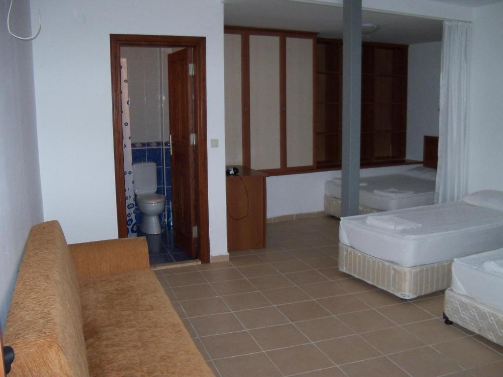 Poseidon Hotel Side Room photo