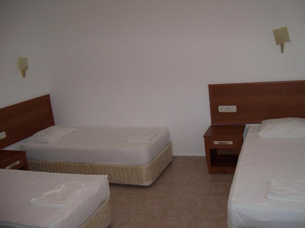 Poseidon Hotel Side Room photo